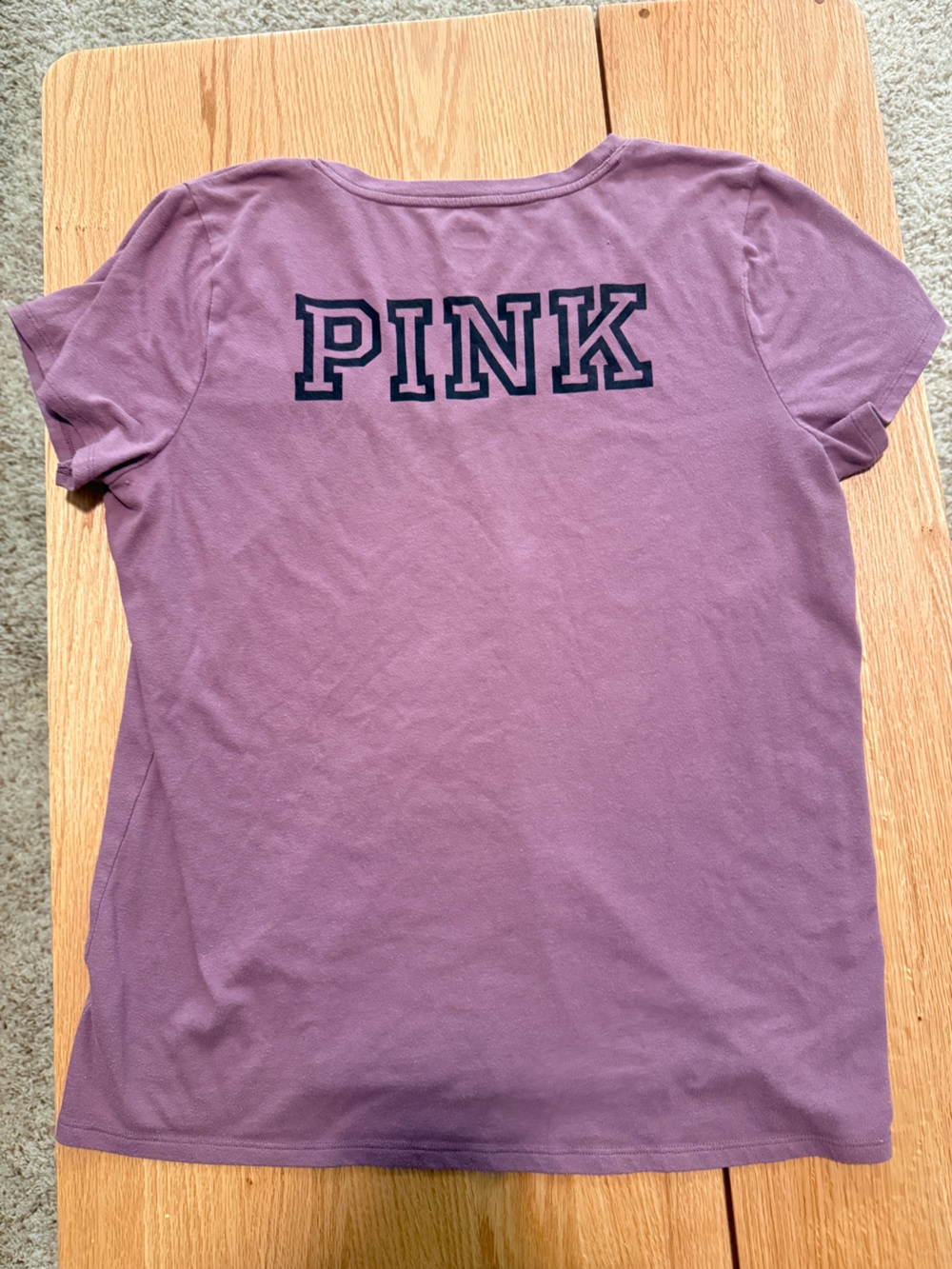 PINK Victoria’s Secret Mauve Purple Logo V-Neck Tee Women’s XL Used
